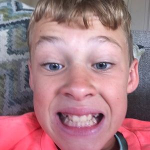 Meet your Posher, Max